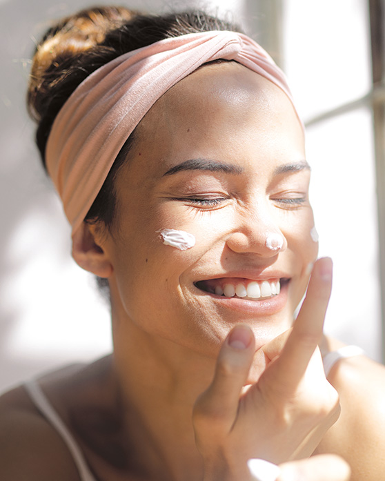 CBD Gesichtspflege für jedes Alter CBD Gesichtspflege für jedes Alter